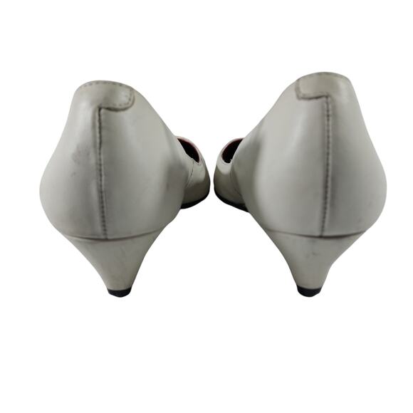 NINE WEST! EGGSHELL WHITE GENUINE LEATHER POINTY TOE HEELS, PUMPS! SZ 6.5M - Picture 8 of 10